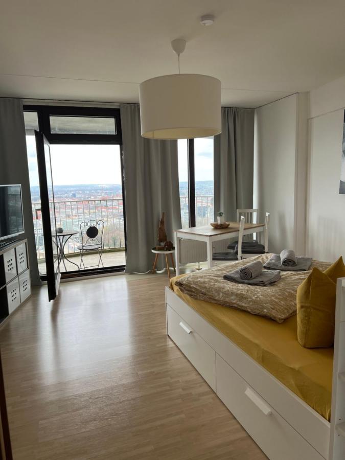 Cityapartment Im 33. Stock Augsburg Eksteriør billede